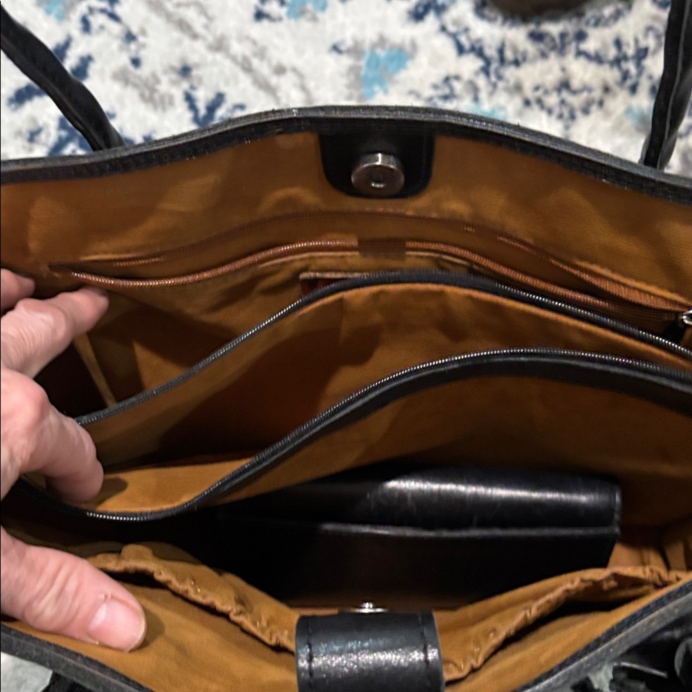 Sleek Black Leather Tote Bag black Patricia Nash with matching  wallet included - Picture 5 of 5